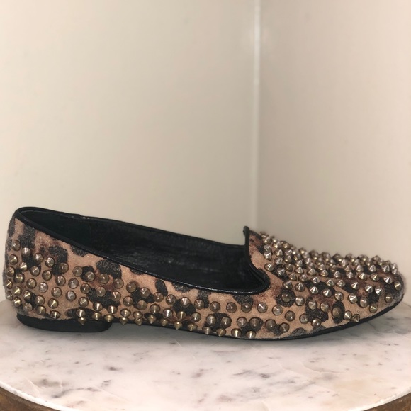 Steve Madden leopard print spiked loafers 🐆 - Picture 2 of 4